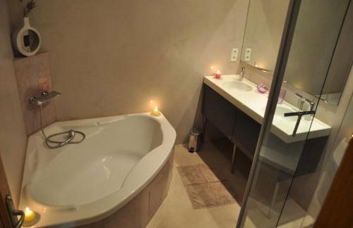 Gîtes du Château d'Alençon - Photo 32