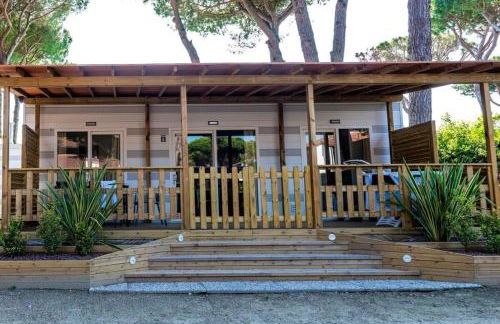 Cozy 2 bedroom Cabin sleeps 5 in Lido di Spina, Italy - Perfect Family Retreat - Foto 1