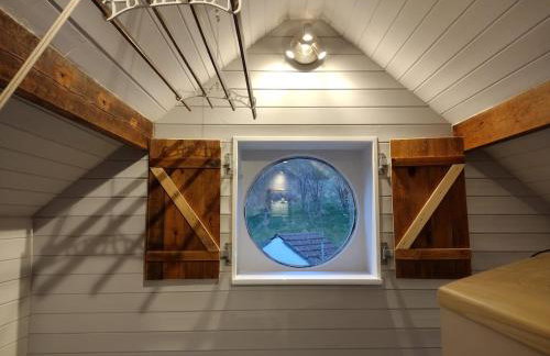 The Scullery - a quirky annex with wood fire - Foto 19