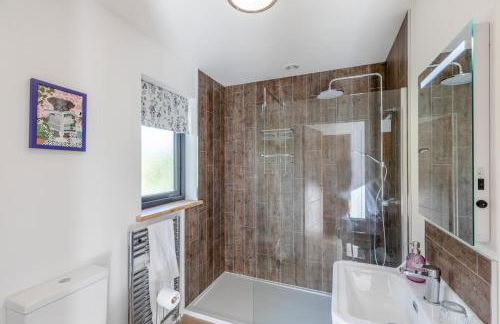 4 Bed in Berriew oc-t31114 - Photo 18