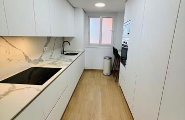 Luxury Renovated Apartment Stunning Views Pool and Golf resort 5star - Foto 6