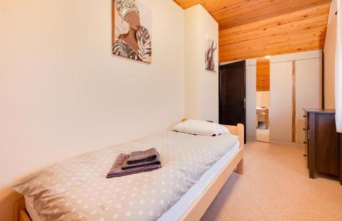 Cozy Home In Milekovo Selo With Wifi - Photo 26