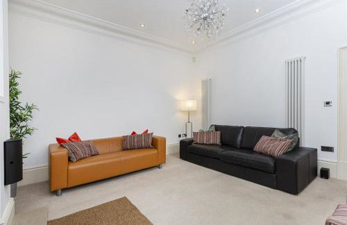 Thrushley Cottage - sleeps 7 - with roof terrace - Foto 8