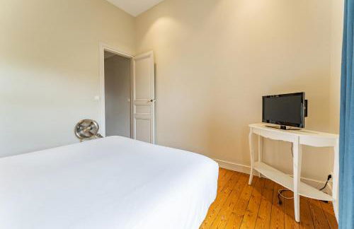Magnifiques et lumineux Appartement de charme aux Quinconces ideal pour 4 ou 6 personnes - Foto 12