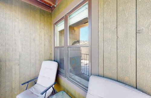 Mountainside Living - Photo 40