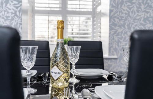 Cozy 2 Bed Apartment - Unlimited Wi-Fi - Free Parking - Sleeps 6 - By Old Trafford - Foto 34