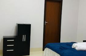 Excelente Apto 2º Piso no Centro da Cidade - Foto 3