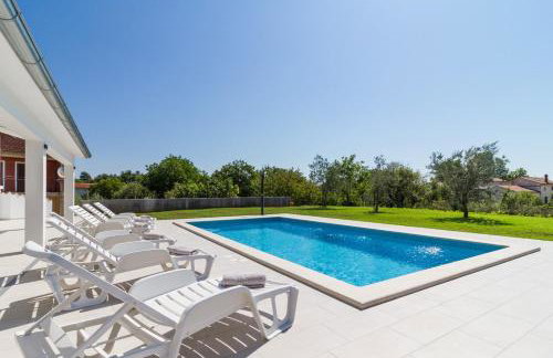 Lovely VILLA Piljan with a private swimming POOL - Foto 3