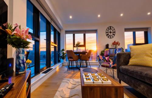 Luxury 2BR Penthouse-1, Private Terrace, City Center, Free Parking - Foto 74