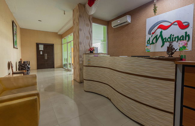 Hotel D'Madinah Inn - Gentan - Foto 2