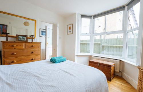 Unique private apartment w/ Easy access to Central London - Foto 3