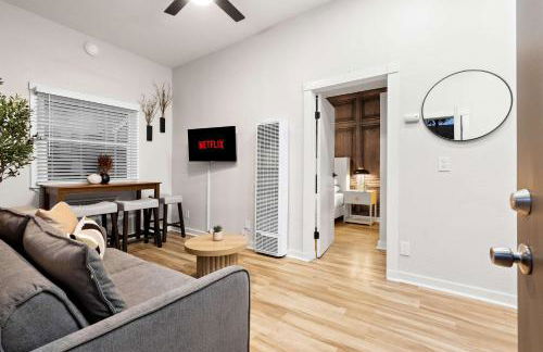 Relax in Stylish 1BR Near Gaslamp and Little Italy - Foto 1