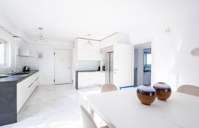 Elegant Coastal Haven Fully Renovated 3-bedroom Apartment - Foto 3