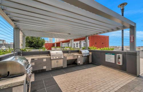 Luxury 1 BR with DEN Downtown Tampa Apt - City Views, Rooftop Pool, Workspace - Foto 26