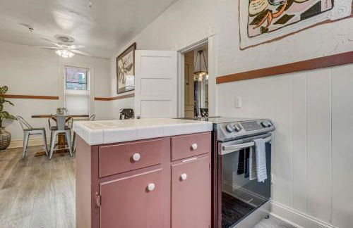 Tiger Lair Walk to CC Historic Downtown COS 4BR - Foto 14