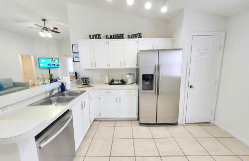 Home Close to Disney Parks/Amazing Private Pool - Photo 34