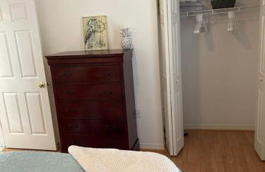 Gorgeous condo with pool view in walking distance to Siesta Key Beaches - Foto 17