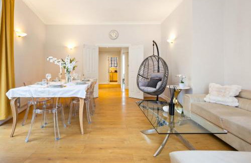 Private Oxford Street Luxe Apartment - Photo 9