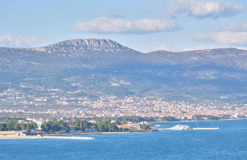 Queen's Lodge Mastrinka by Litto - Photo 100