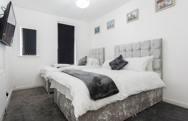 Live in Leeds Grange Apartments - Photo 15