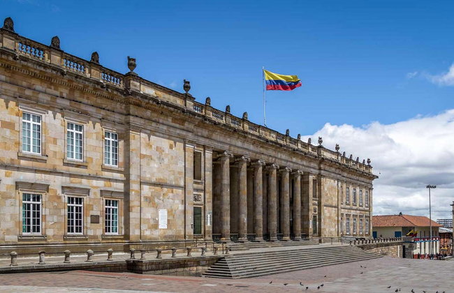 Visita guiada por Bogotá + Teléferico a Monserrate - Foto 4