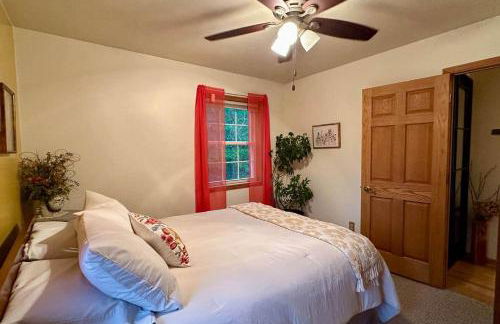 Family Friendly Home Near Trails & Live Music 3 Bedroom - Foto 30