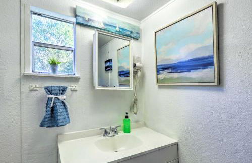 Near Water Lake Dallas Home with Furnished Patio! - Foto 15