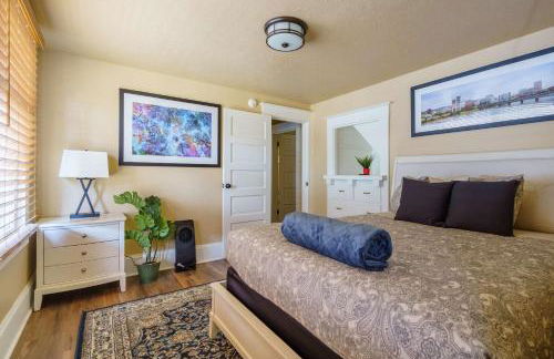 Stay Portland - Heart of Portland! Newly Remodeled, 99 Walk Score - Photo 10