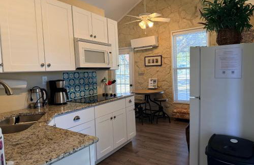 Hilltop Bunkhouse, Historic Silver Spur Dance Hall - Foto 13