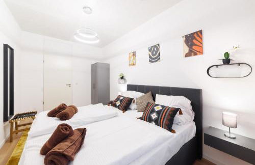 BIG New 7Rooms City Center APARTMENTS and Suites - Foto 8