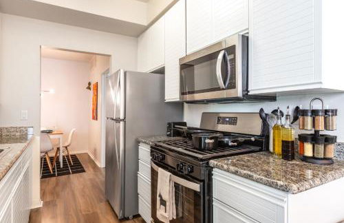 Cozy Oasis in Marina Del Rey!Free Swimming Pool and Parking - Foto 16