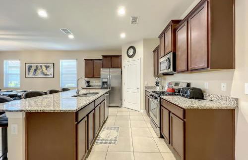 Solterra Resort Davenport FL Clubhouse Area - 7 Bedroom 6 Bath Home with Private Pool Spa - Lazy River 20 min from Disney - Foto 53