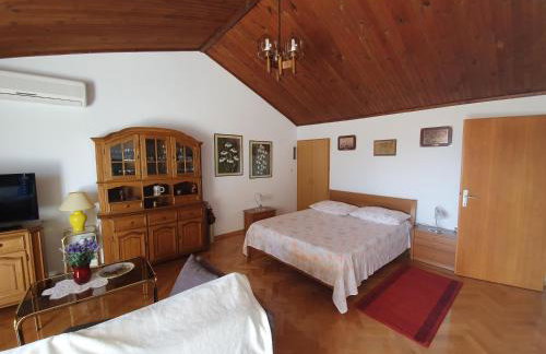 Penthouse studio with sea view - Foto 11