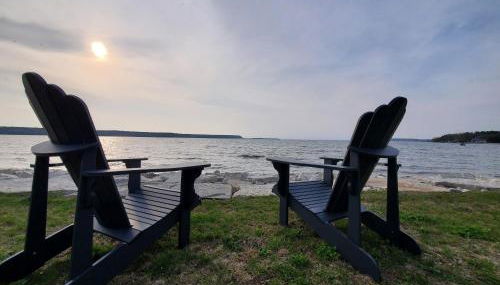 Sunset Watch - Photo 1