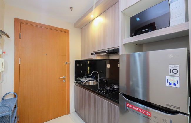 Modern And Comfy 1Br Apartment At Woodland Park Residence - Foto 10