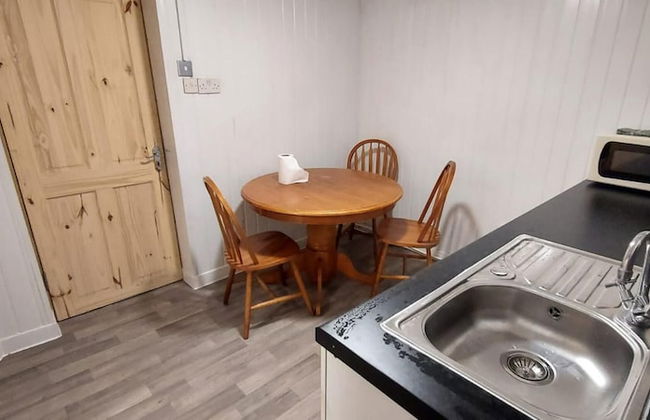 Lovely 3-bed Apartment in Parkgate Rotherham - Photo 10