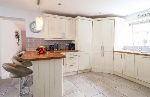 Llys Tirion - Photo 12