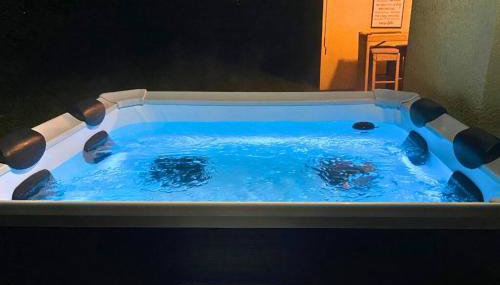 Sundance' Acres Peaceful and Private New House with Hot Tub and Fire Pit - Foto 2