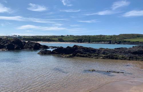 Family-friendly cottage - walk to stunning beach - Foto 30