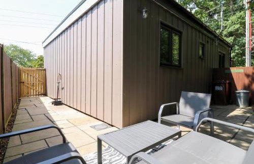 Hub House - Photo 28