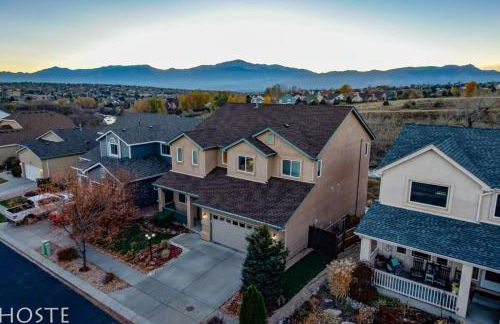 *H* 5BR Home Getaway w/HOT TUB ** - Foto 69