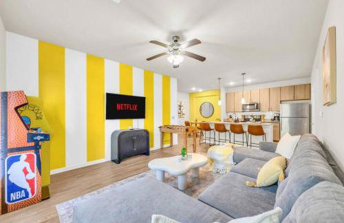 3BR Family Suite with Games & Pool - Foto 8