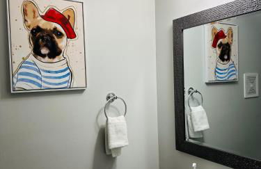 City Oasis Near NRG Stadium, Med Center & Downtown! - Photo 4