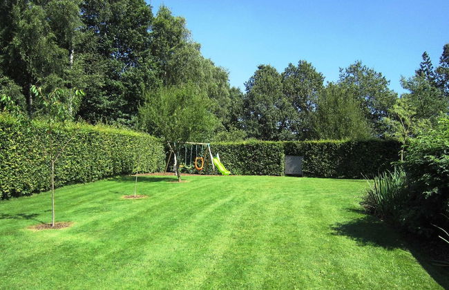 Holiday Home in Waimes With Pool & Sauna - Foto 32