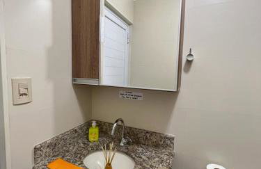 Apartamento Aconchego Frente Mar - Vila Guilhermina Praia Grande SP - Cozinha Completa - Climatizador de Ar - TV a Cabo - Wi-Fi - Photo 32