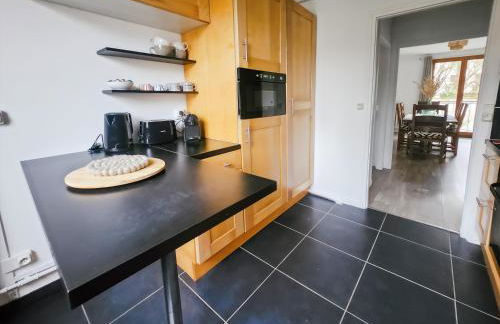 Appartement Chaleureux, Jardin Privé, Centre ville - Foto 7