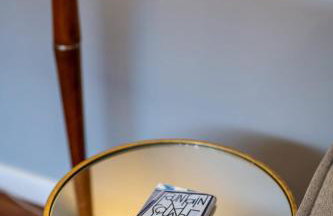 Charming Fountain Square Home 2 Bedroom BBQ Family Friendly - Foto 11