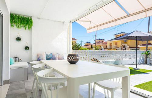 Las Gemas - Chalet adosado en urbanización cerrada - Foto 1