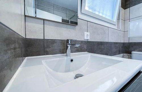 CAN ROMY APPARTEMENT T2D - à 80m de la plage de Cala Montgo - Foto 9