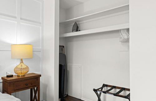 Spacious 2BR Flat, King Bed, Downtown Mt Clemens - Foto 17